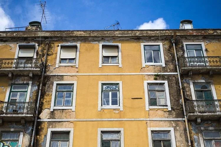 Maison jaune à Nice