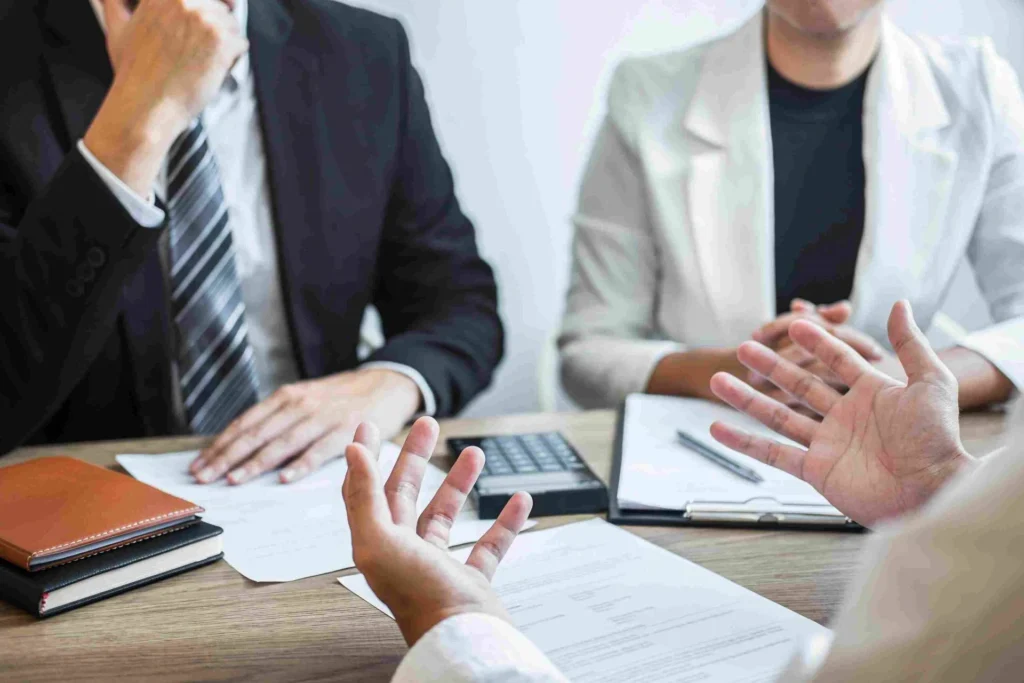 personnes qui signent un bail immobilier
