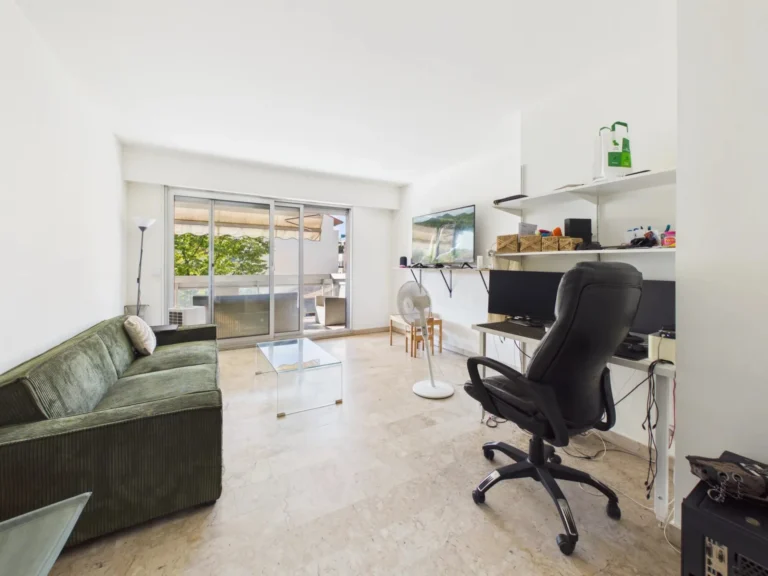 Appartement 3 pièces 69 m² Nice Riquier