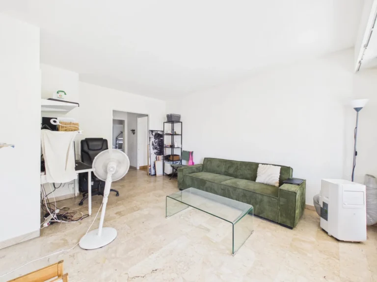 Appartement 3 pièces 69 m² Nice Riquier