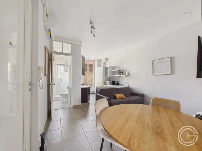 Appartement 3 pièces 49 m² Nice Riquier