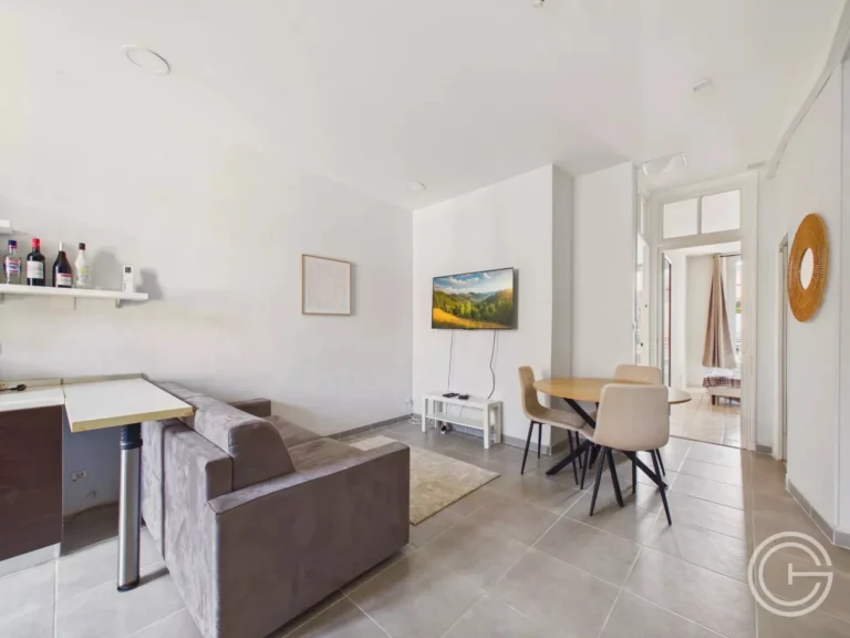 Appartement 3 pièces 49 m² Nice Riquier
