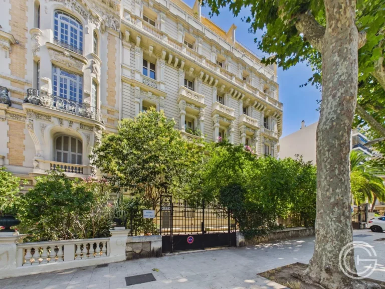 Appartement 6 pièces 203 m² Nice Carré d&rsquo;or