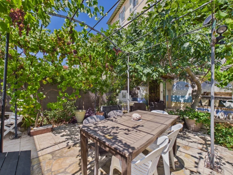 Maison 6 pièces 144 m² Nice Madeleine