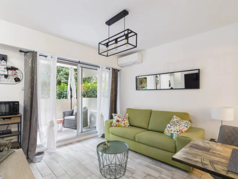 Appartement 1 pièces 27 m² Nice Sainte Marguerite