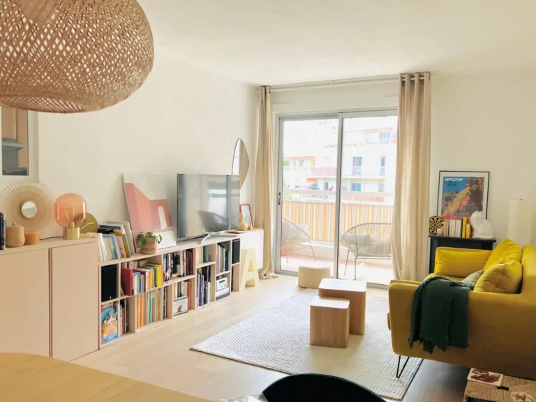 Appartement 3 pièces 70 m² Nice Gorbella