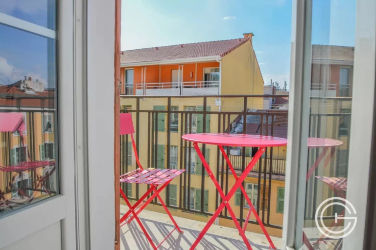 Appartement 3 pièces 43 m² Nice Le Port