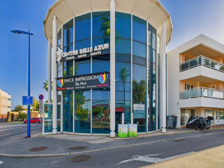 Commerce 203 m² Villeneuve-Loubet