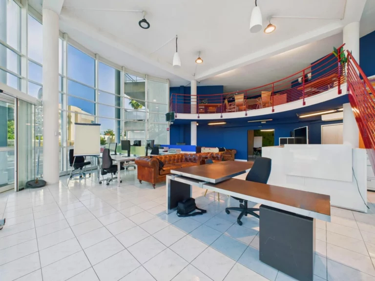 Commerce 203 m² Villeneuve-Loubet